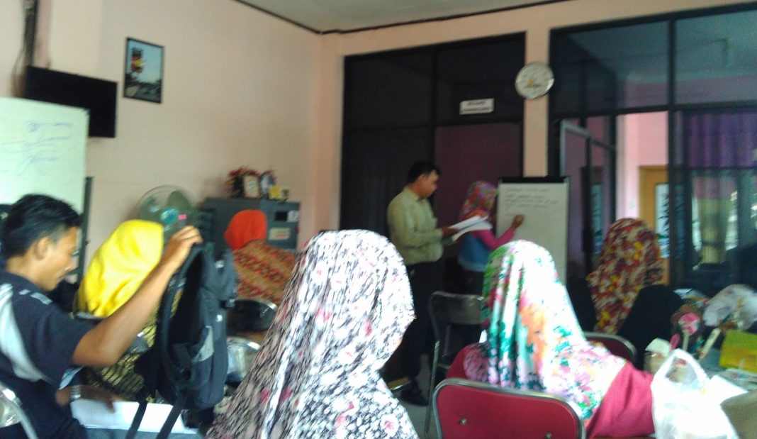 Ganjar kasih nilai 5, Jokowi dtg ke PN Semarang akan jd 10, Gus Leman undang Megawati, Surya Paloh dan Gibran.