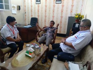 Ketua IWOI DPW Provinsi Jawa Tengah audensi dengan Sekretaris  Dinas Komunikasi dan Informasi Kabupaten Banyumas Lili Mujianto SSos